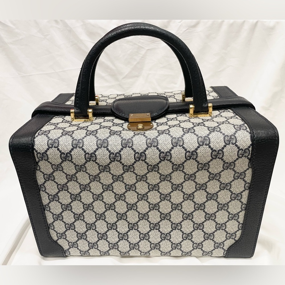 RARE GUCCI Vintage Navy Monogram Leather Canvas Top Handle Structured Train Case - Picture 7 of 15